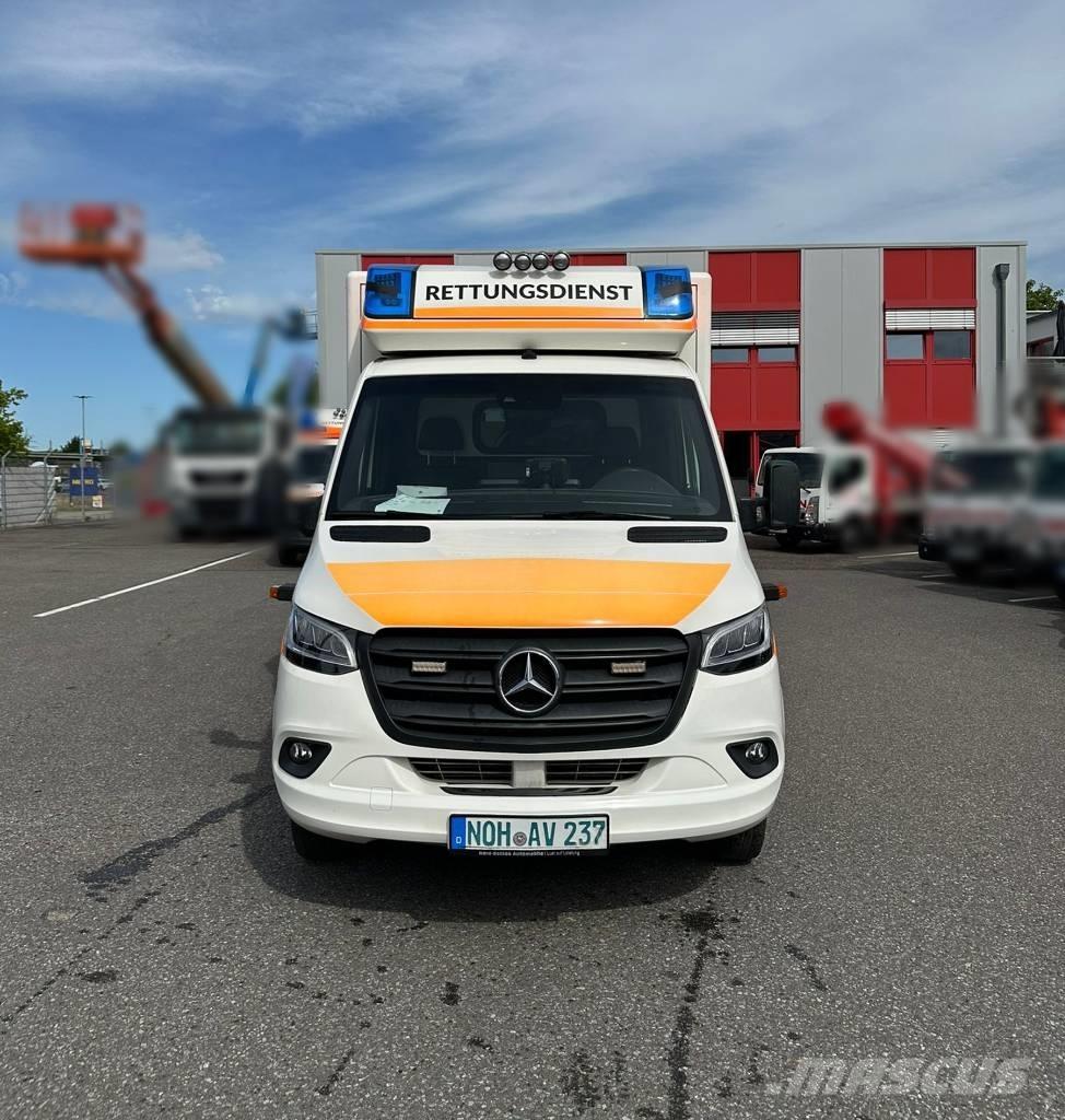 Mercedes-Benz 1000 Ambulâncias