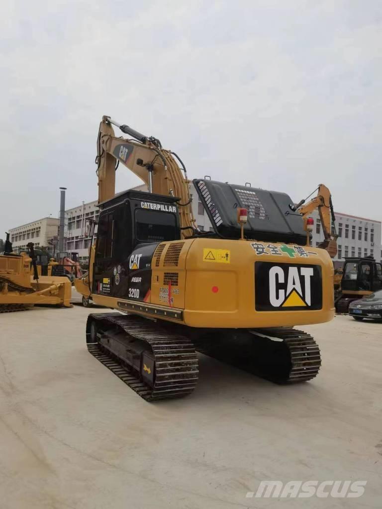 CAT 320 D Escavadeiras de esteiras