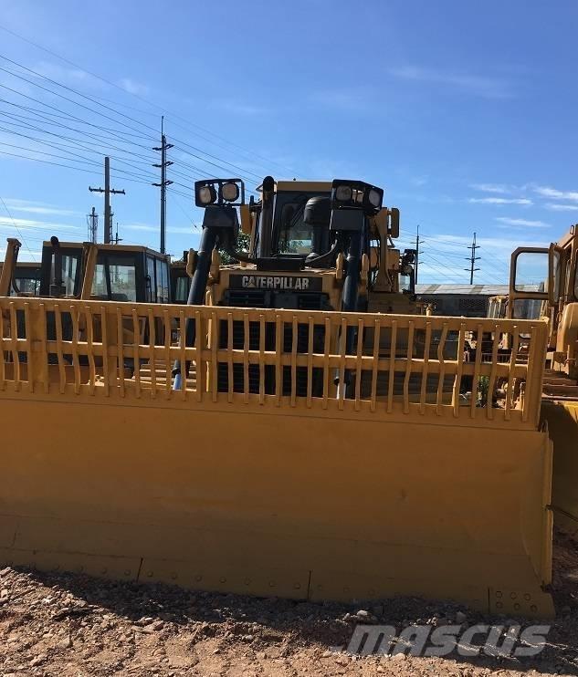 CAT D6R Dozers - Tratores rastos