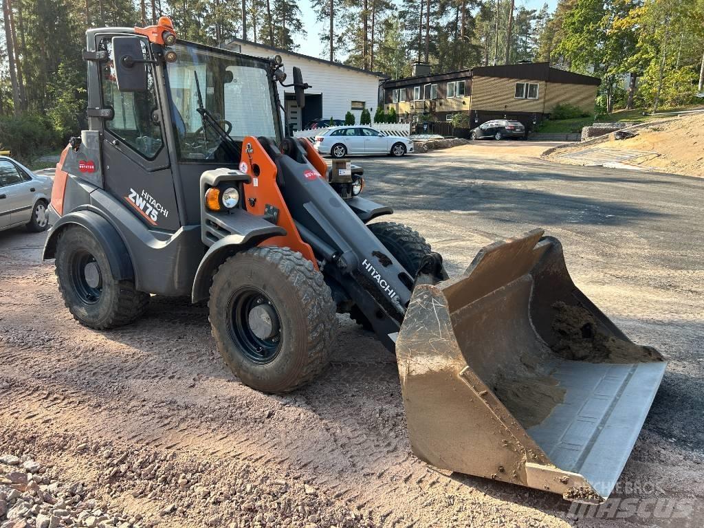 Hitachi ZW 75 Carregadeiras de rodas