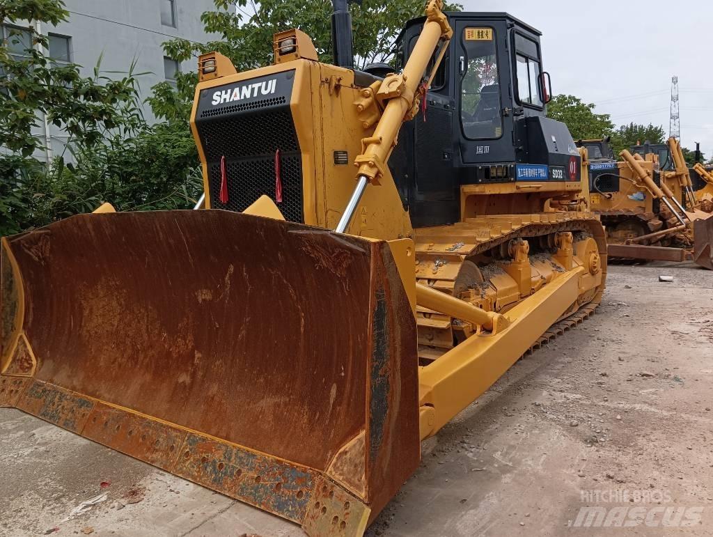 Shantui SD 32 Dozers - Tratores rastos