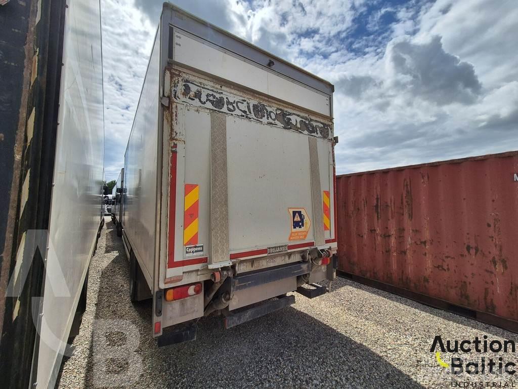 Volvo FL240 Caminhões de caixa fechada