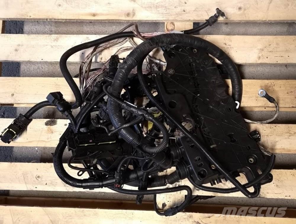 MAN TGL SVAZEK MOTORU Motores