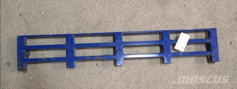 Volvo FH SPODNÍ MŘÍŽKA Transportes - Outros
