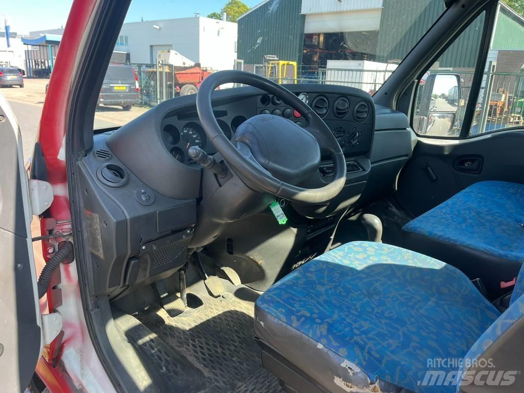 Iveco 40C 15 Pick up de caixa aberta