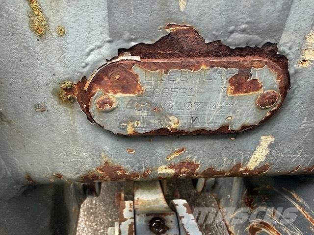 Liebherr 600 mm Garras