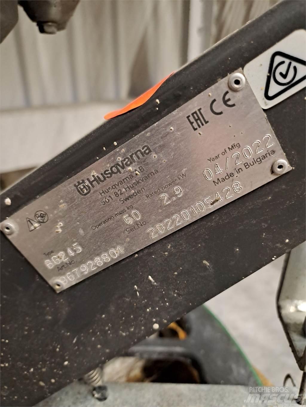 Husqvarna BG245 Vibradores