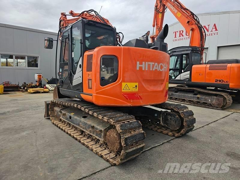 Hitachi ZX 135 US-6 Escavadeiras de esteiras