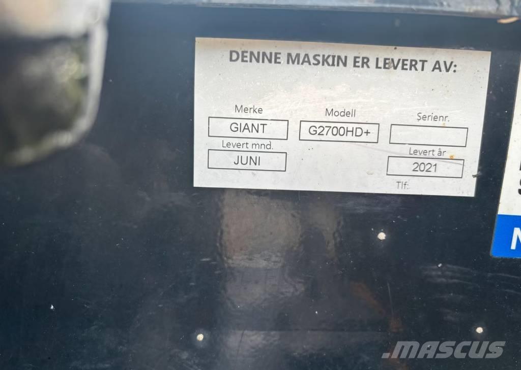 GiANT G 2700 HD Mini carregadoras