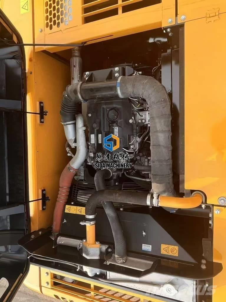 Kato HD 820 V Escavadoras Midi 7t - 12t