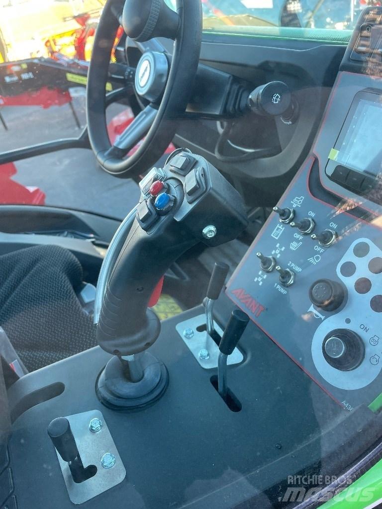 Avant 860 i Carregadora multifunções
