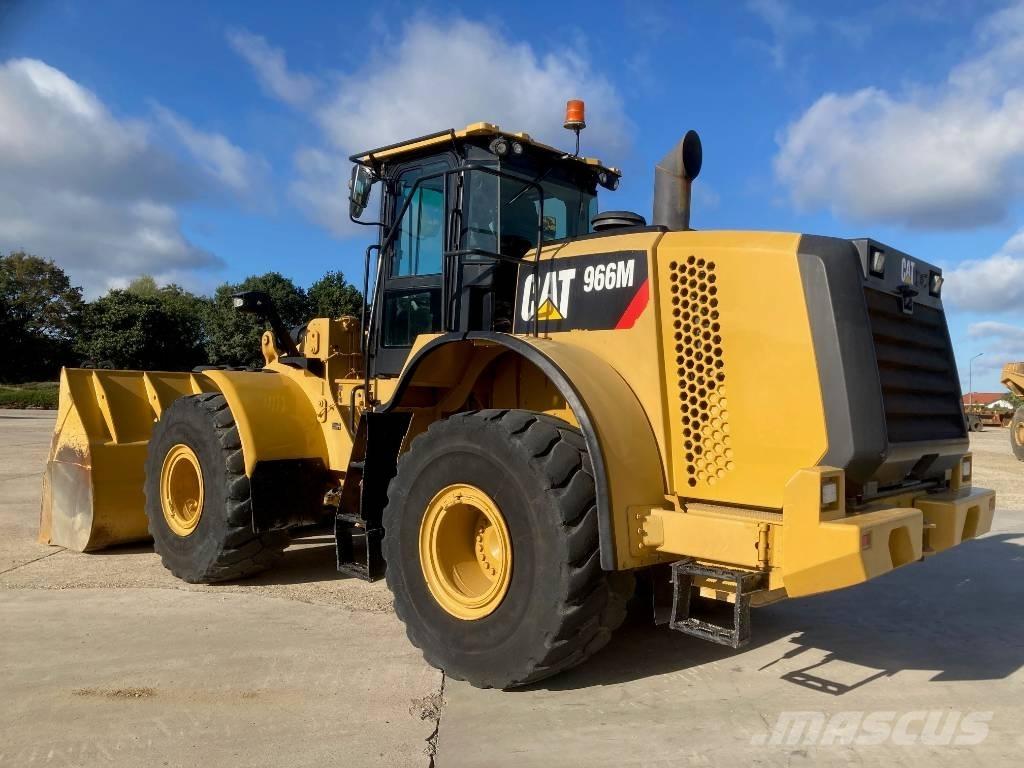 CAT 966 M Carregadeiras de rodas