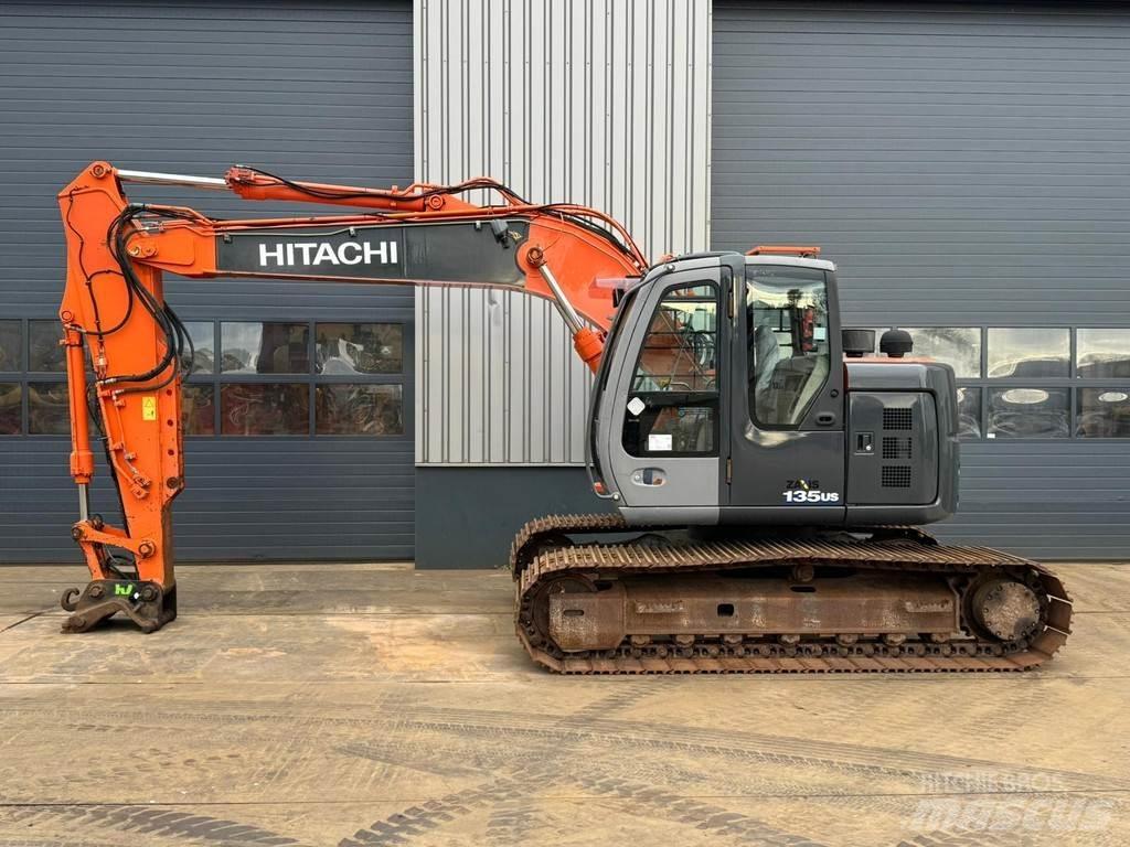 Hitachi ZX135US Escavadeiras de esteiras