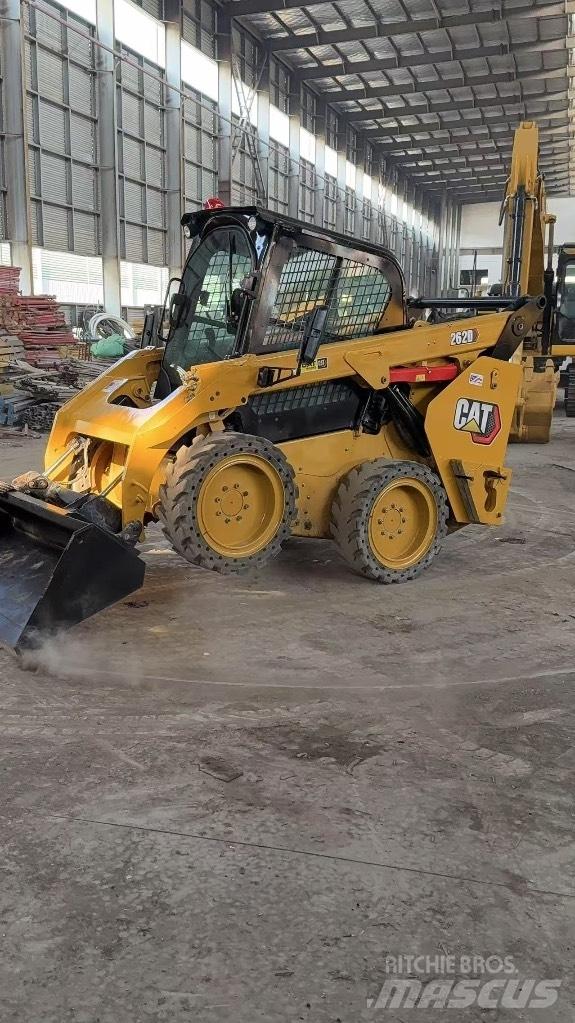 CAT 262 D Minicarregadeiras