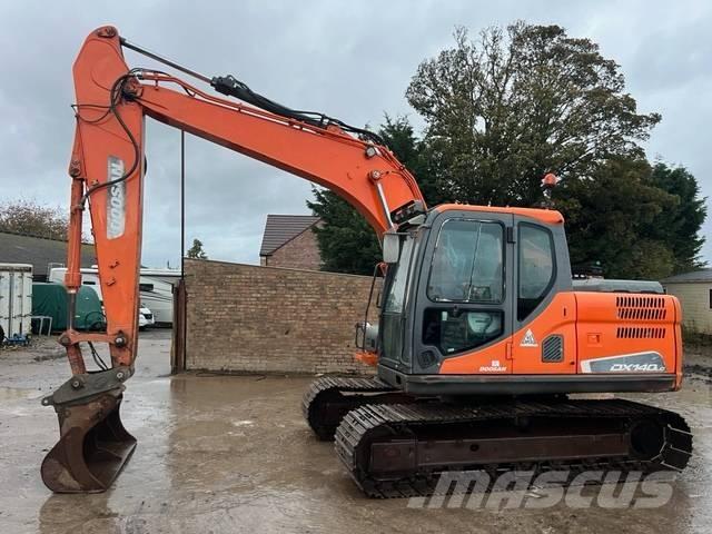 Doosan DX 140 LC-3 Escavadeiras de esteiras