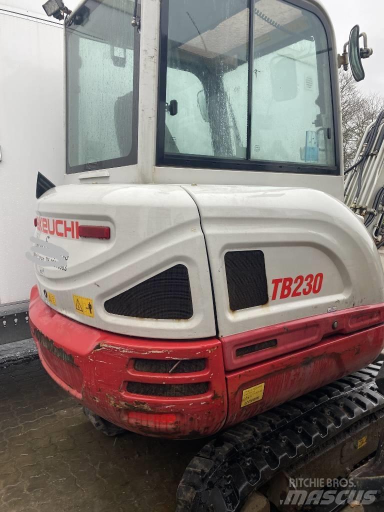 Takeuchi TB 230 Miniescavadeiras