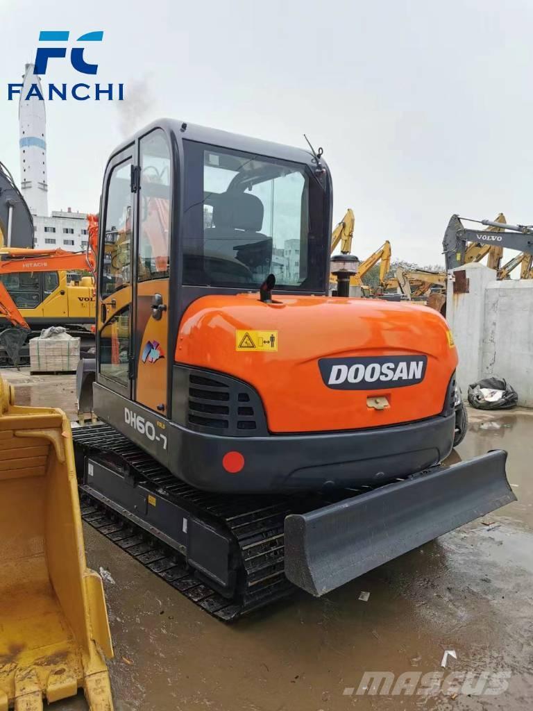 Doosan DH 60-7 Miniescavadeiras