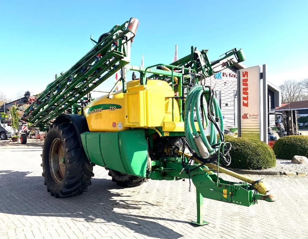 John Deere 732 Pulverizadores rebocados