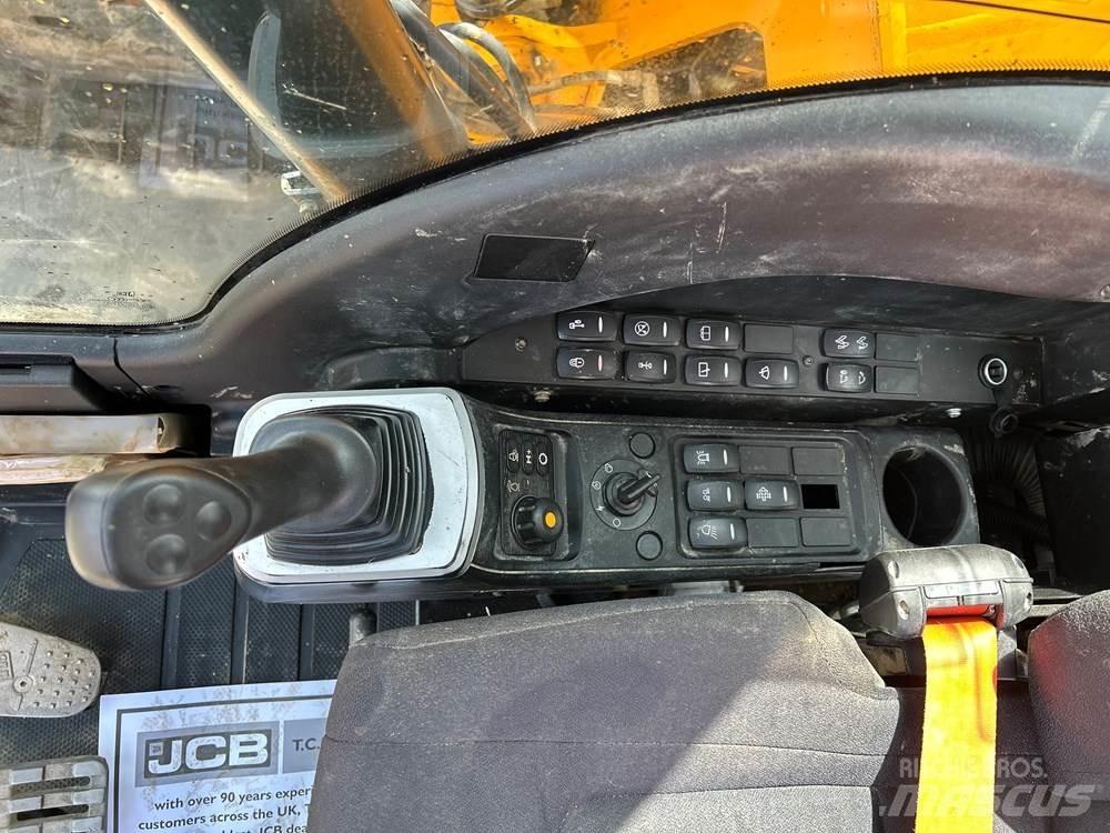 JCB JZ140 Escavadeiras de esteiras