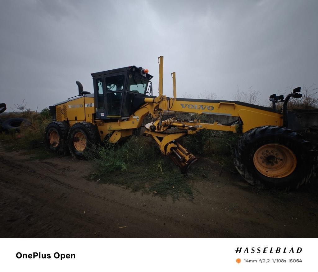  Greder Volvo G710 Transmissăo