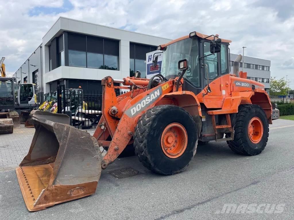 Doosan DL200-3 | A/C Carregadeiras de rodas