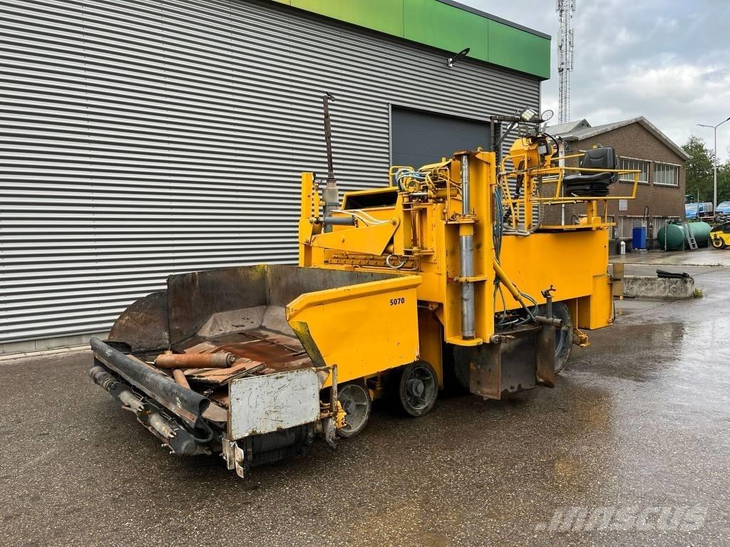 Demag SF 120 P Espalhadoras de asfalto