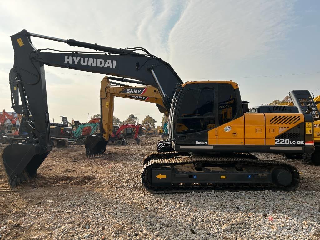 Hyundai R220LC-9S Escavadeiras de esteiras