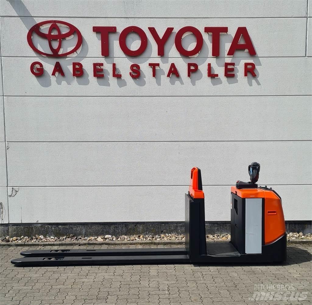 Toyota OSE 250 Preparadoras de encomendas de baixa elevação