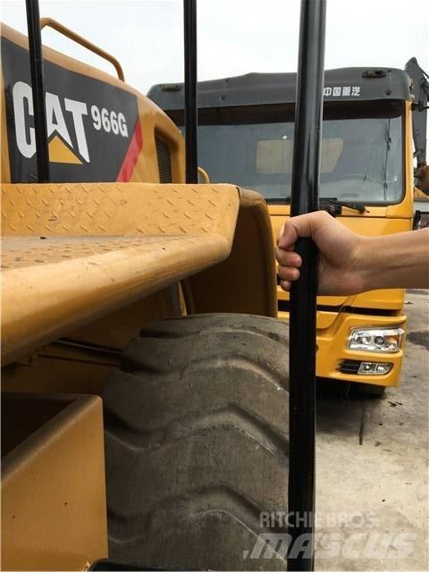 CAT 966G Carregadeiras de rodas