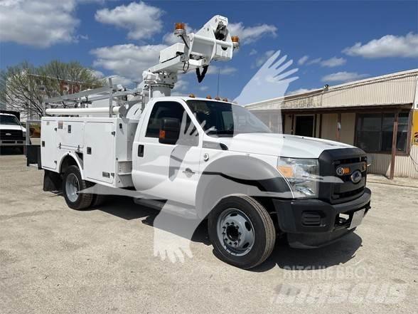 Altec AT235 Plataformas aéreas montadas em camião