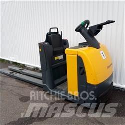 Jungheinrich ECE 225 Preparadoras de encomendas de baixa elevação