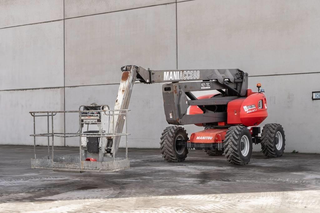 Manitou 200 ATJ Elevadores braços articulados
