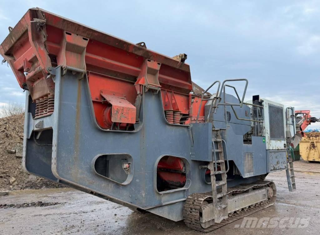 Sandvik QJ 241 Britadores móveis