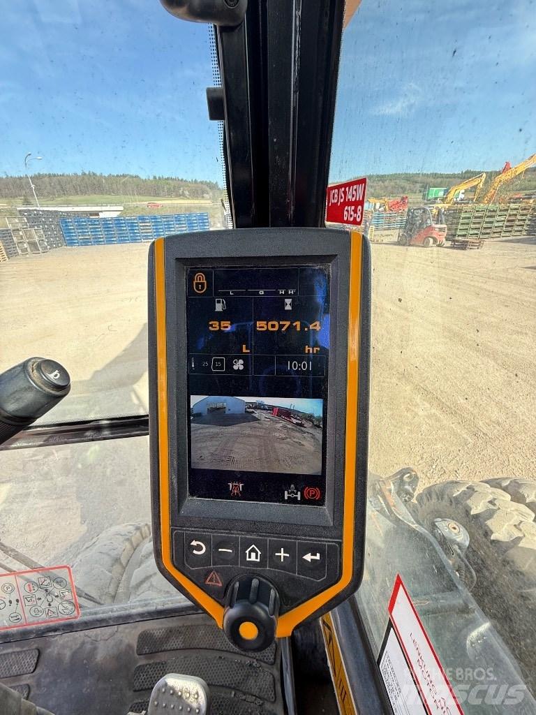JCB JS 145 W Escavadoras de rodas