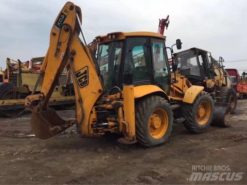 JCB 4cx Retroescavadeiras