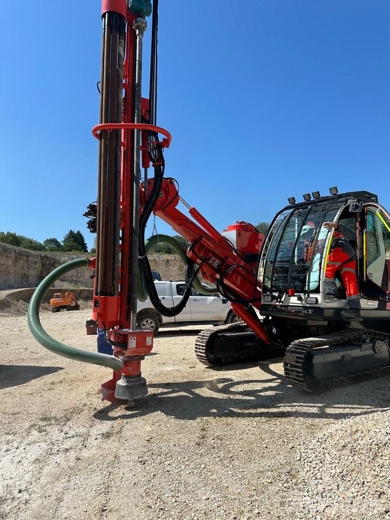 Sandvik DI 200 Perfuradoras pesadas