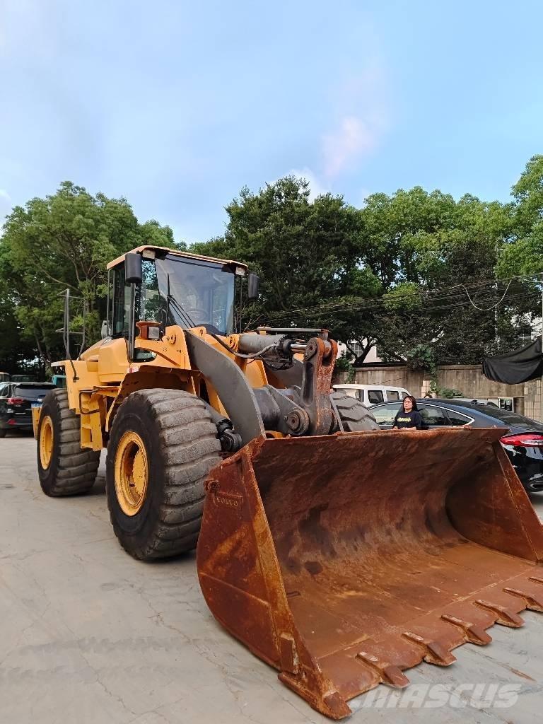 Volvo L 120 Carregadeiras de rodas
