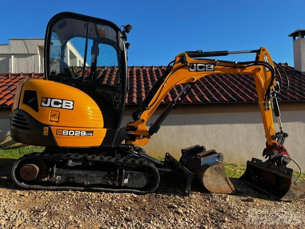JCB 8029 CTS Miniescavadeiras