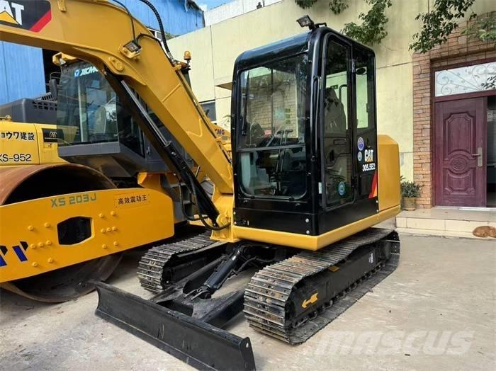 CAT 305.5 Miniescavadeiras