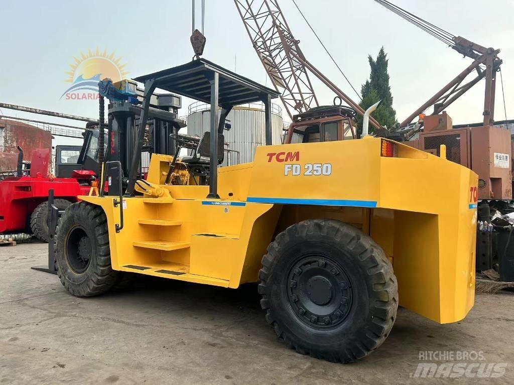TCM FD 250 Empilhadores Diesel