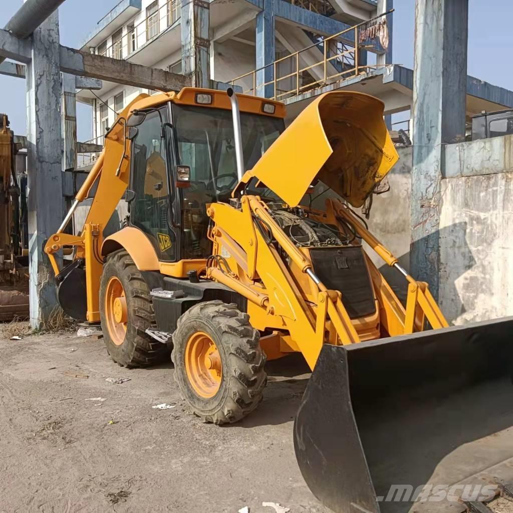 JCB 3CX Retroescavadeiras