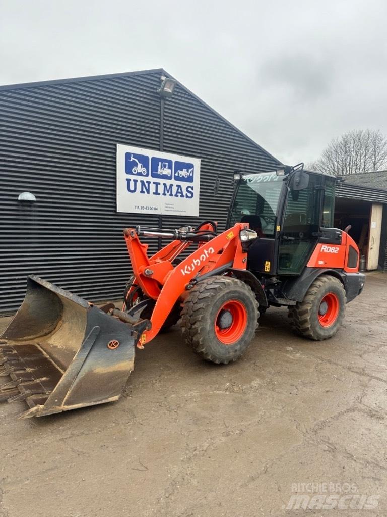 Kubota R 082 Carregadeiras de rodas