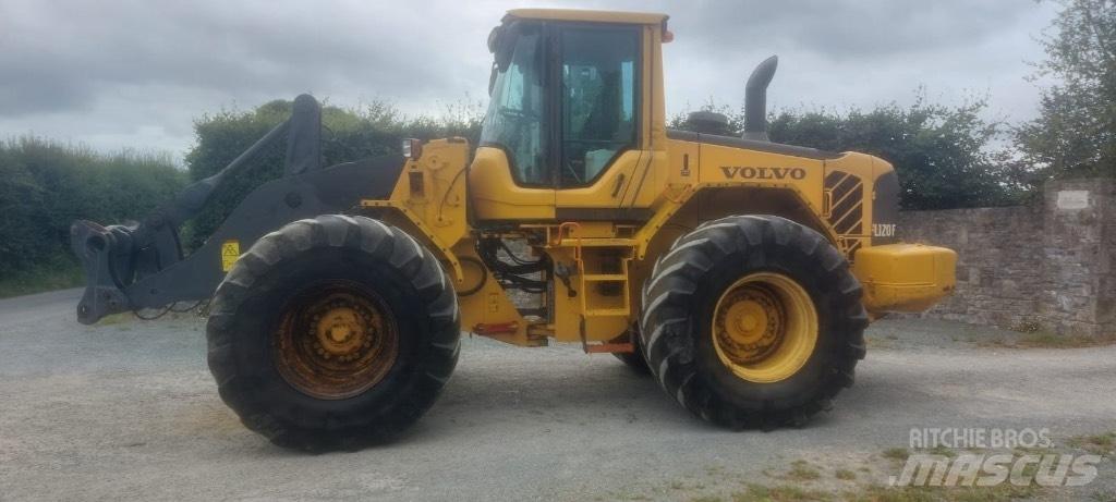 Volvo L 120 F Carregadeiras de rodas