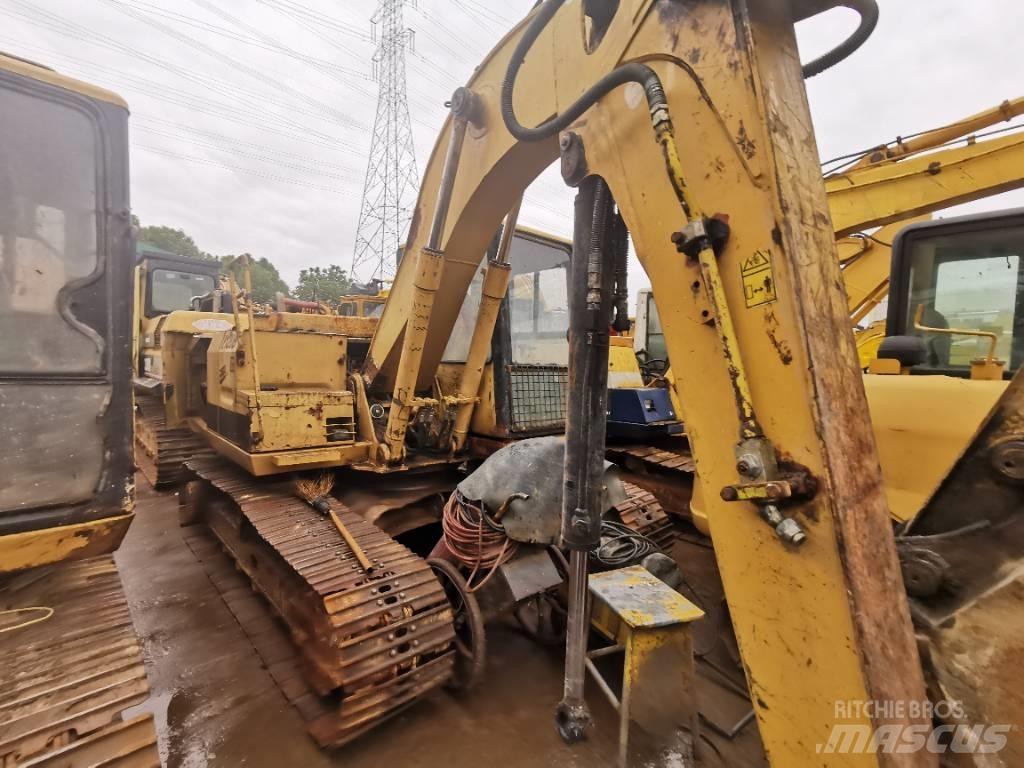 CAT E120B Escavadeiras de esteiras