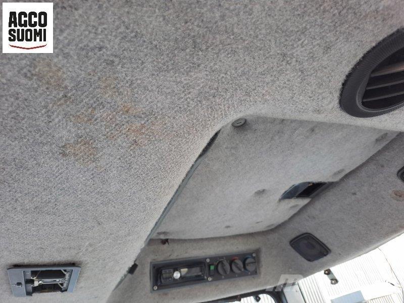 Valtra 8400 Tratores Agrícolas usados