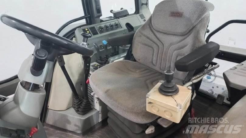 Valtra 8400 Tratores Agrícolas usados
