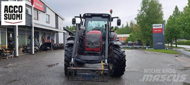 Valtra N111 HITECH Tratores Agrícolas usados