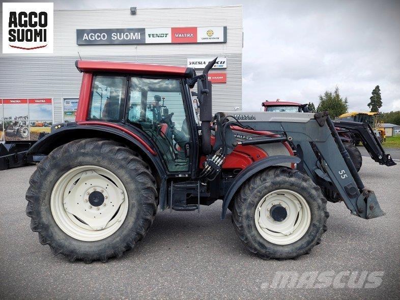 Valtra N141 HITECH Tratores Agrícolas usados