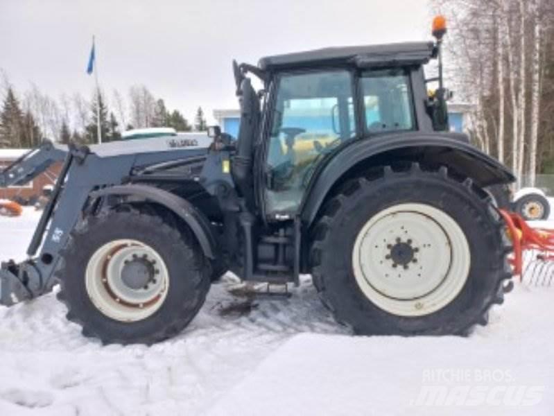 Valtra N142 DIRECT Tratores Agrícolas usados