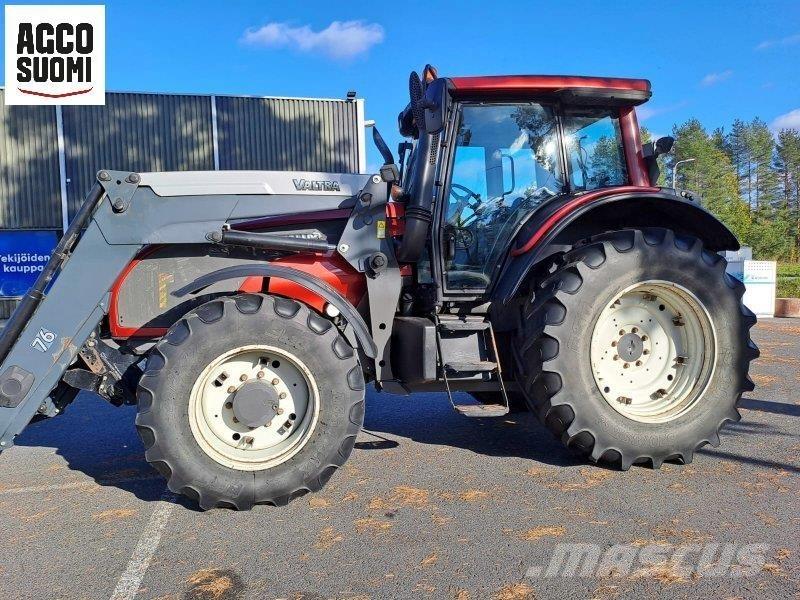 Valtra T151 HT Tratores Agrícolas usados